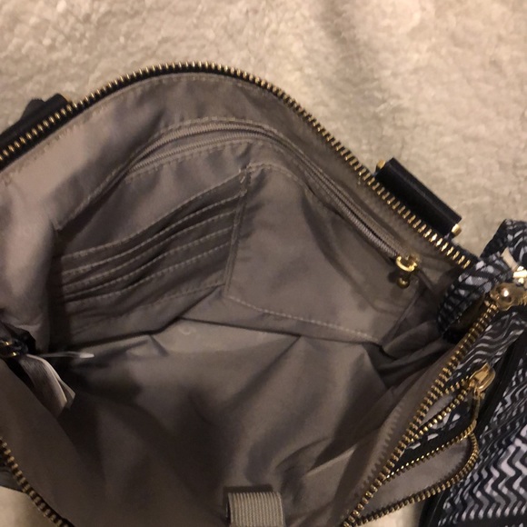 Baggallini crossbody in excellent never used condition - Picture 7 of 11